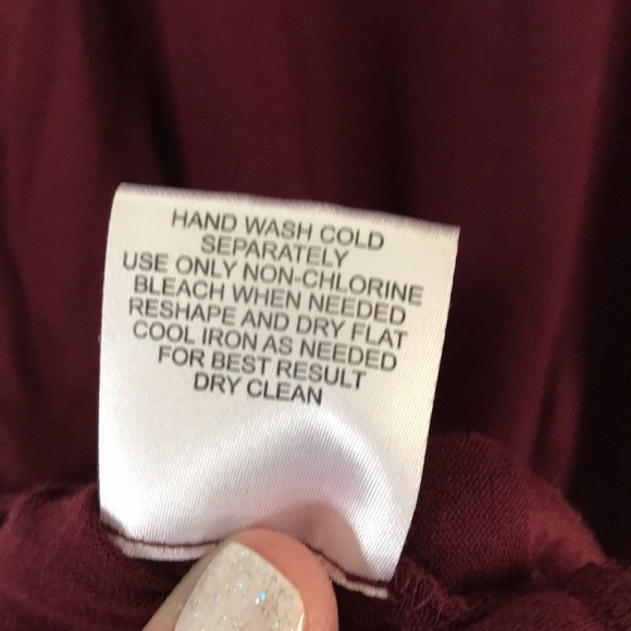 BLACK CHERRY DRESS WITH BELL SLEEVES SIZE MED LENGTH FROM SHOULDER IS 35in - Picture 5 of 5